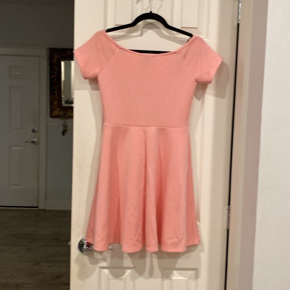 Baby Pink Short Sleeve Mini Dress from Forever 21, size M - Picture 6 of 8